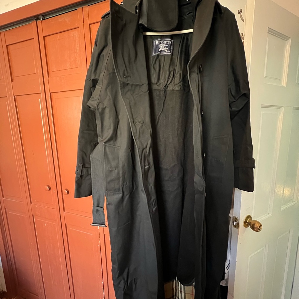 Burberry Black and Beige Checkered Coat - Picture 9 of 12